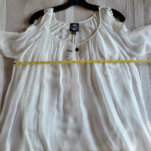 NWT! Le Marais Paris Top! - Picture 8 of 9